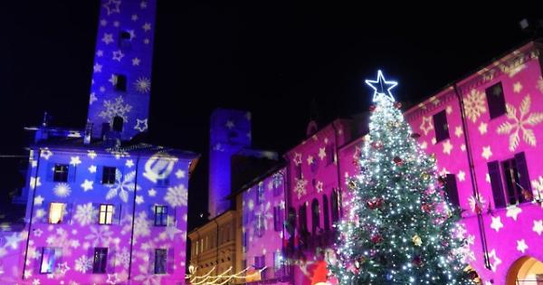 Alba accende le Notti della Natività: tra luci, fiaba e tartufo – Torino Cronaca – Notizie da Torino e Piemonte